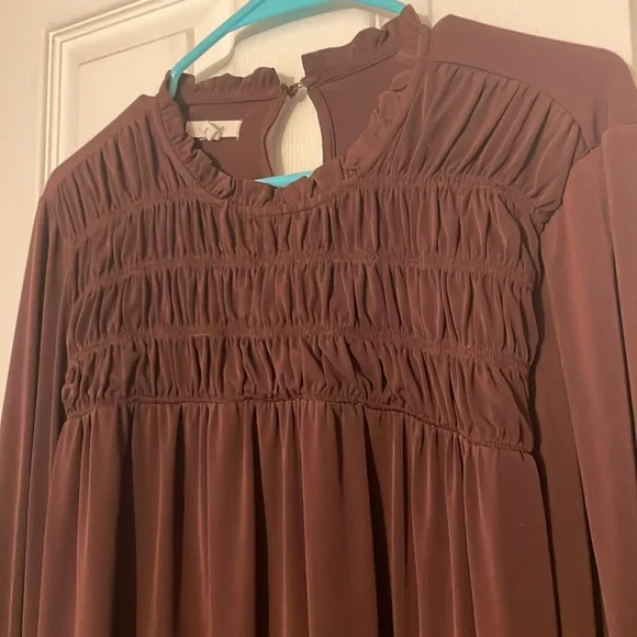 Maroon blouse - Picture 2 of 5